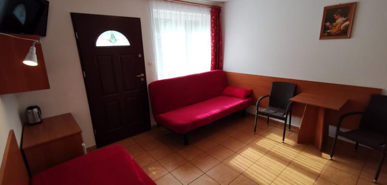 Pod Filarami Pobierowo Hotel Bagian luar foto