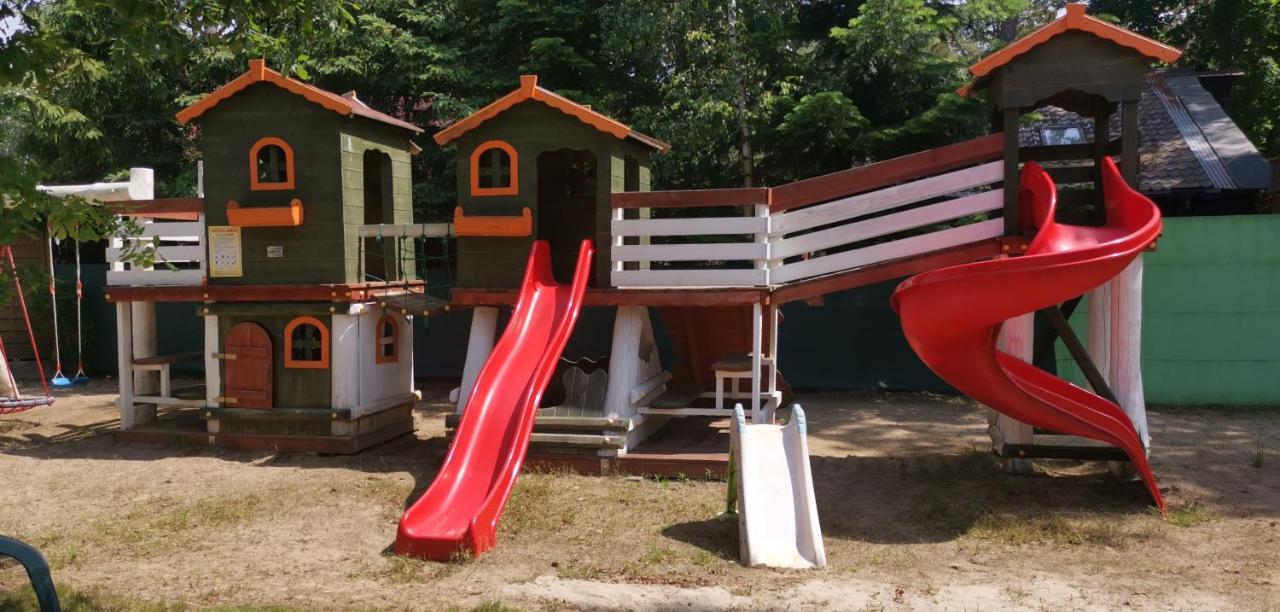 Pod Filarami Pobierowo Hotel Bagian luar foto